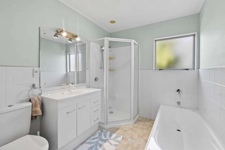 8a Hauraki Crescent Pinehill_19