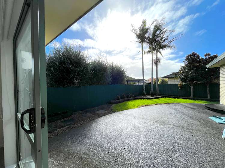 22 Macnean Drive East Tamaki Heights_9