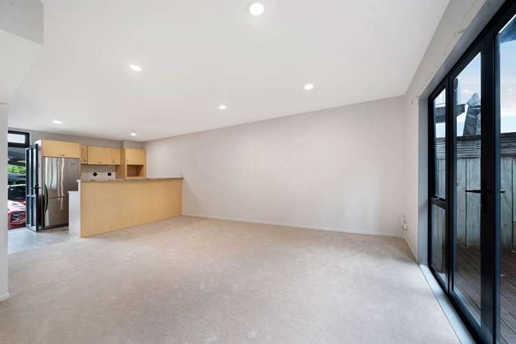 41/8 Soljak Place Mt Albert_2