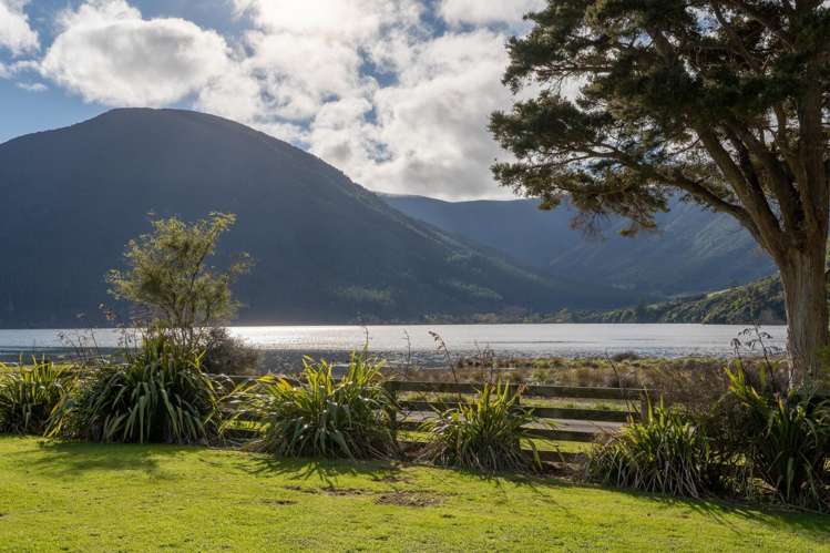 793 Manaroa Road Marlborough Sounds_19