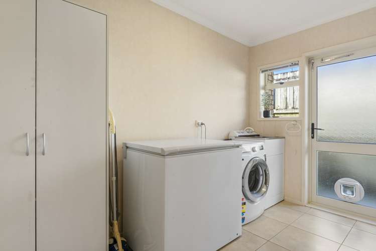 36 Waterside Drive Pyes Pa_17