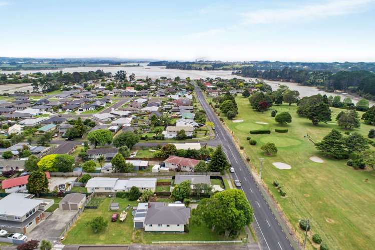 70 Racecourse Road Waiuku_16