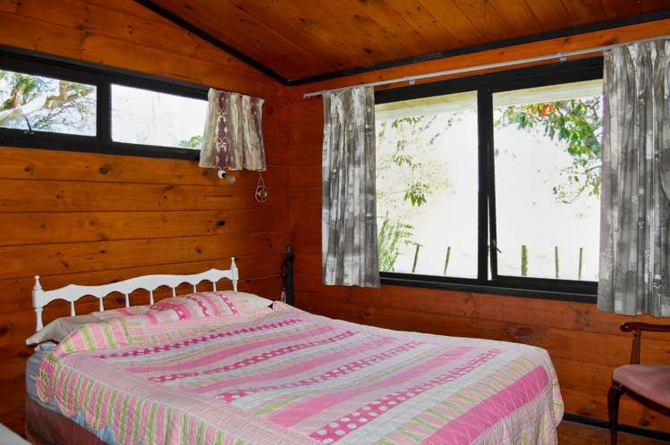 288 Valley Road Kaiwaka_22