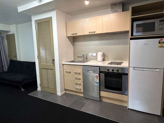 3E1/8 White Street City Centre_2