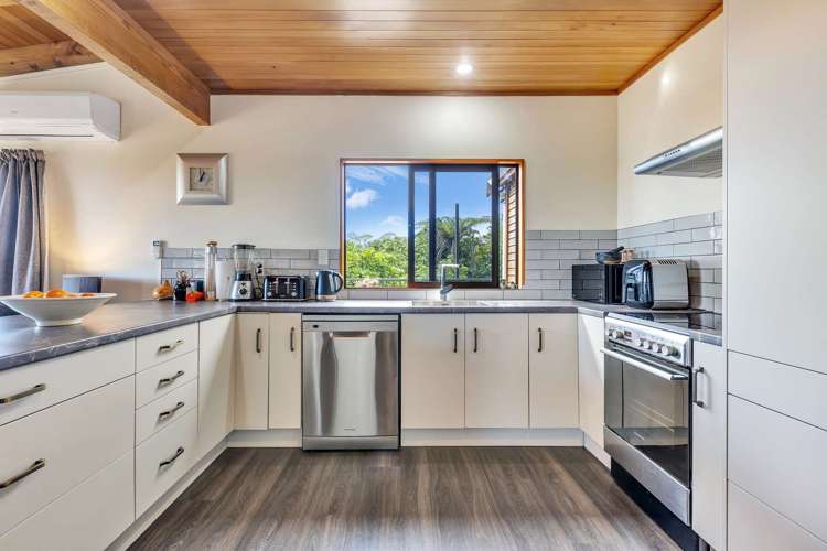 18 Bay View Road Cable Bay_6