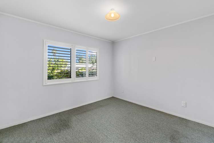 3/121 Bruce Mclaren Road Henderson_8