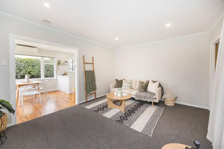 11 Churchill Avenue Feilding_24