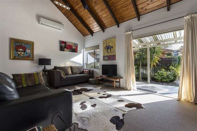 63 Eaton Crescent Matua_2