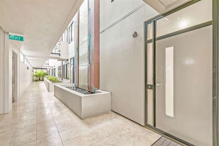 2/2a Frieston Road Milford_14