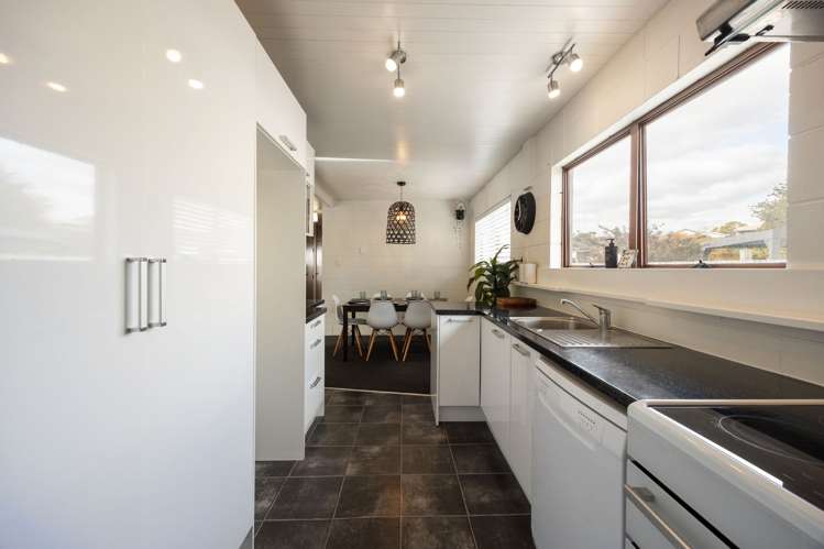 13 Sunnyhills Avenue Glenview_6