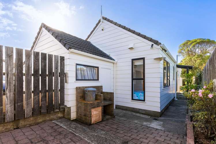 107 Beazley Avenue Paparangi_12