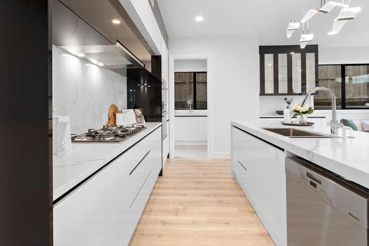 3 Headsail Drive Long Bay_11