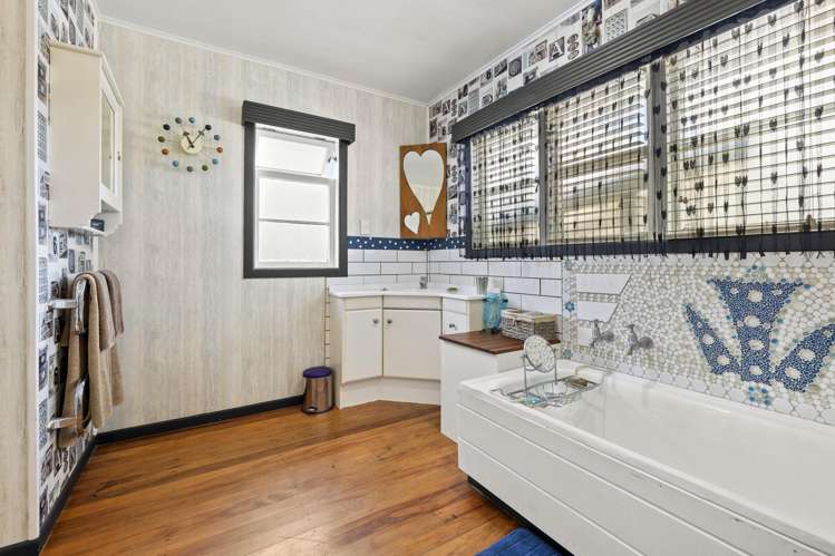 16 James Street Raglan_23