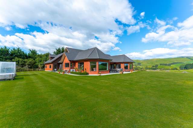 Exceptional lifestyle & proven farm investment