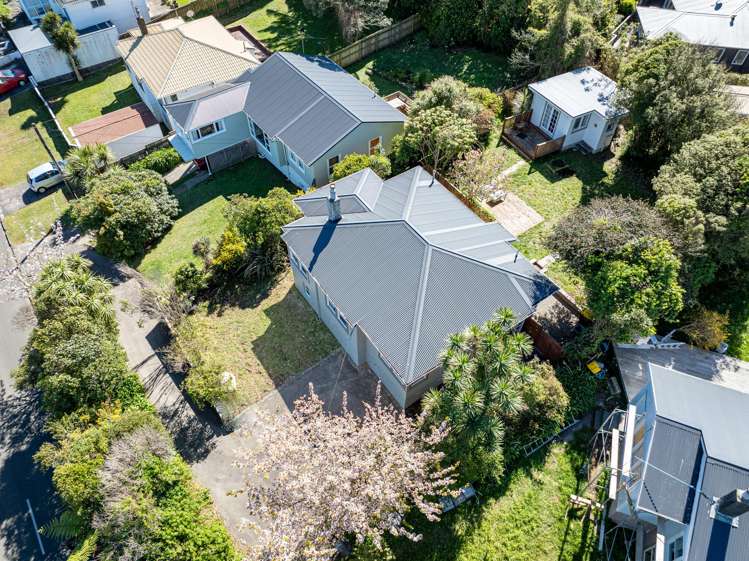 27 Victory Avenue Karori_15