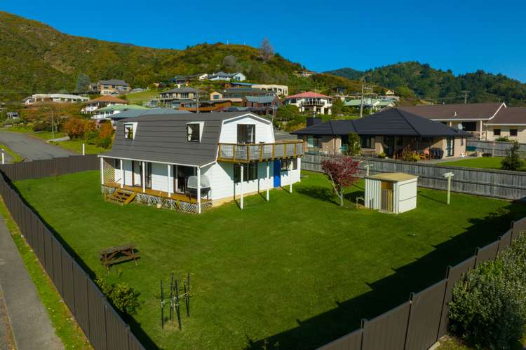 39 Moana View Road Waikawa_0