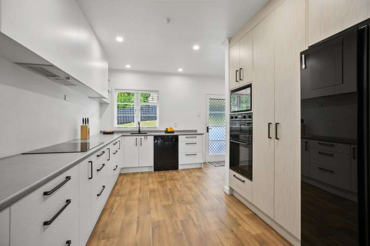 802 Richmond Street Thames_12