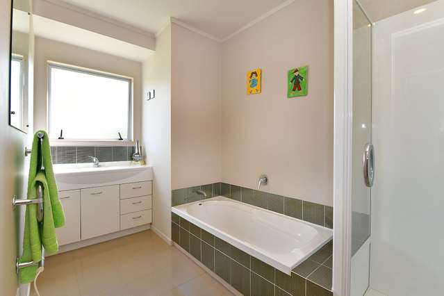 40b Donald Street Stanmore Bay_1