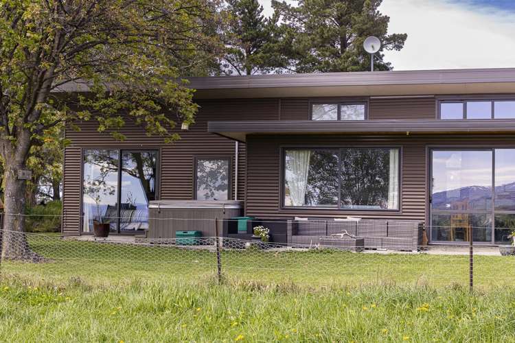 303 Burn Cottage Road, Lowburn Valley Cromwell_24