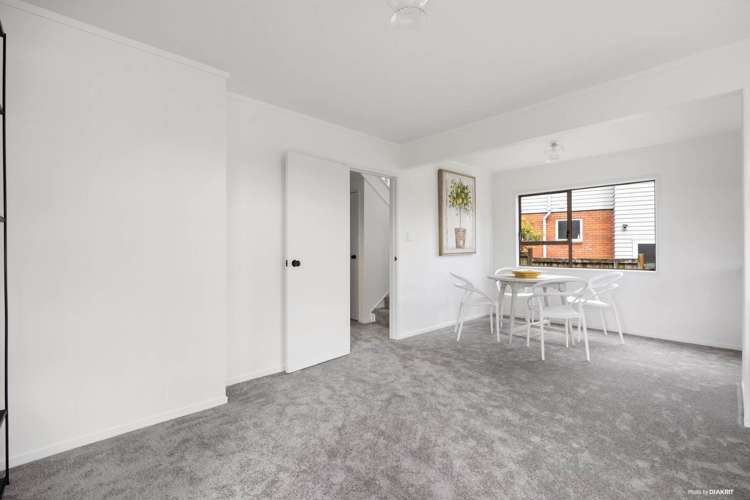 2/313 Mount Albert Road Wesley_11