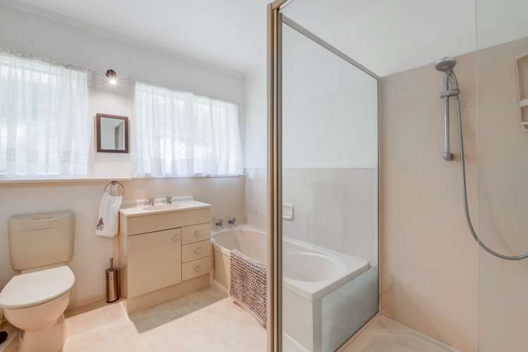 9 Porter Crescent Helensville_11