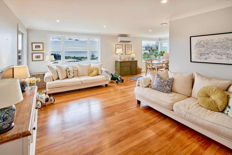 9 Mana View Road Paremata_21