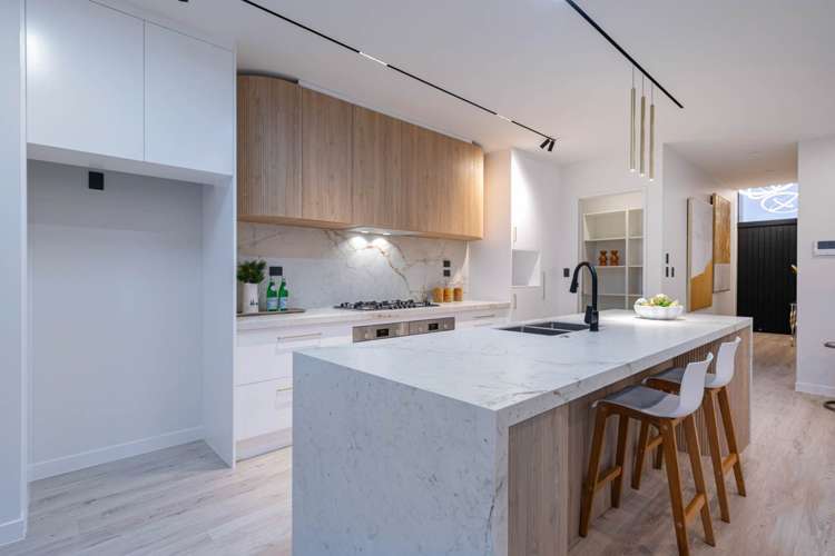 10 Tipu Crescent Wainui_6