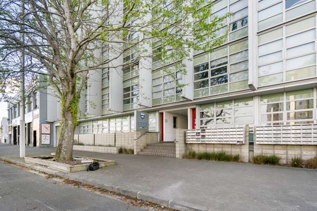 210/133 Beach Road Auckland Central_1