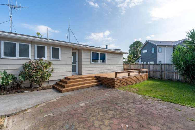 16 Pickering Crescent Chedworth_11