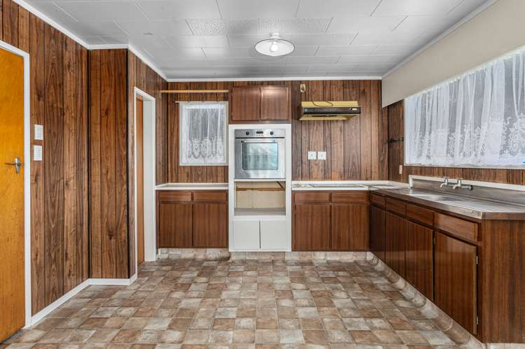 353 River Road Kawerau_10