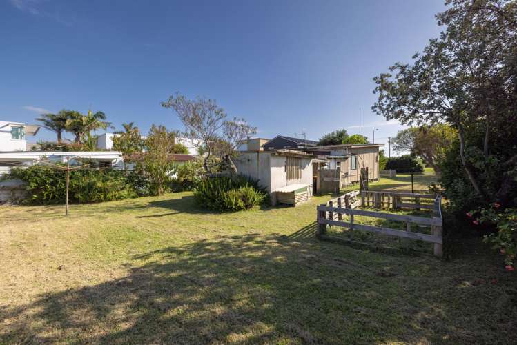 808 Papamoa Beach Road Papamoa_11
