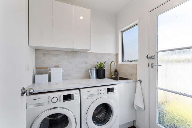 40 Elmwood Crescent Pukete_12