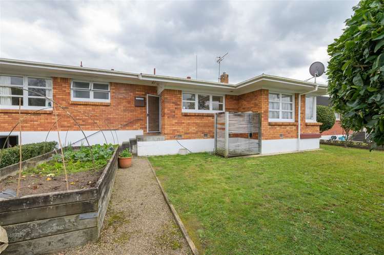 54 Carlyle Avenue Chartwell_15