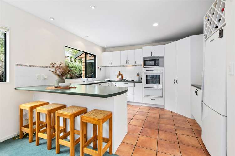 2/25 Howard Road Northcote_5