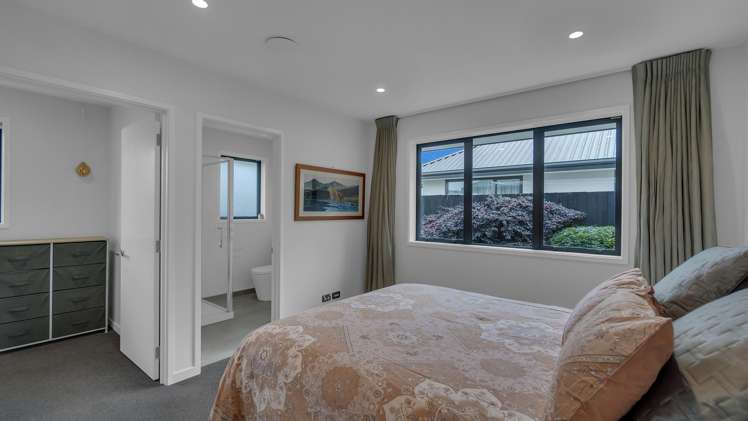 36 Robert Duncan Road Belfast_7
