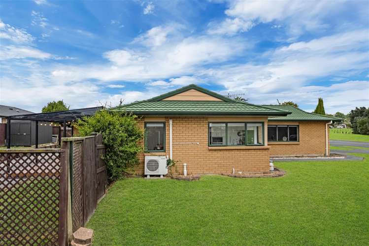 62 Medvale Avenue_5