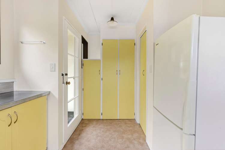 2/3 The Ridgeway Enner Glynn_10