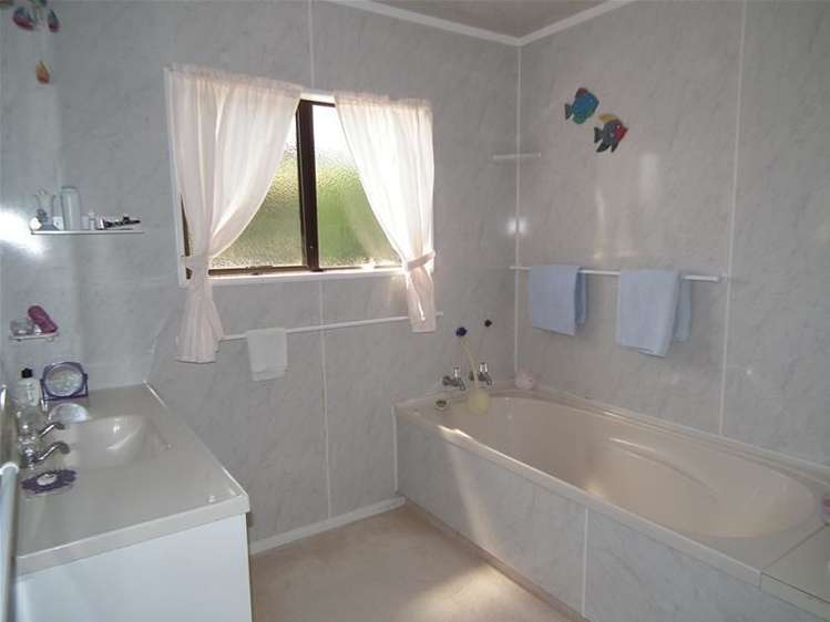 104 Rehutai Road Dargaville Surrounds_11