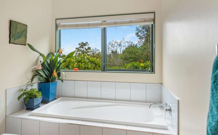 142 Huia Street Waikanae_29