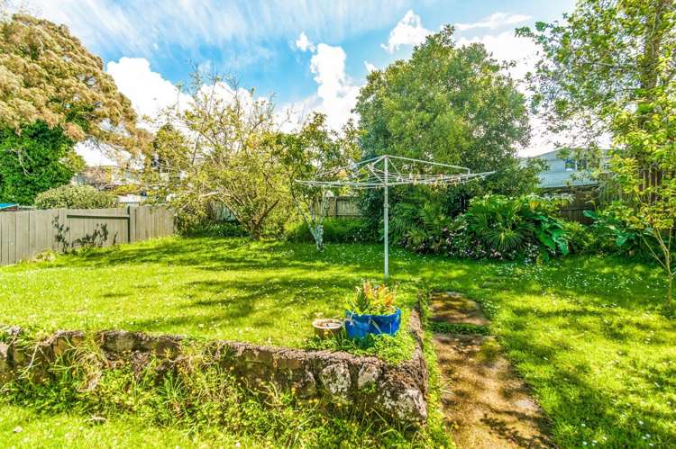 11 Aquarius Avenue Glen Eden_6