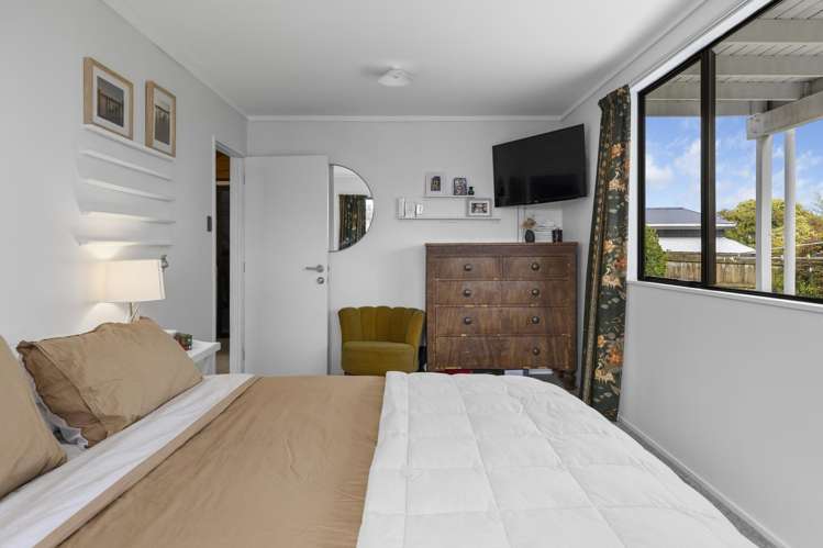 27 Kotare Street Hilltop_20