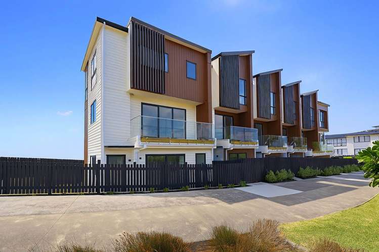 95 Joshua Carder Drive Hobsonville_24