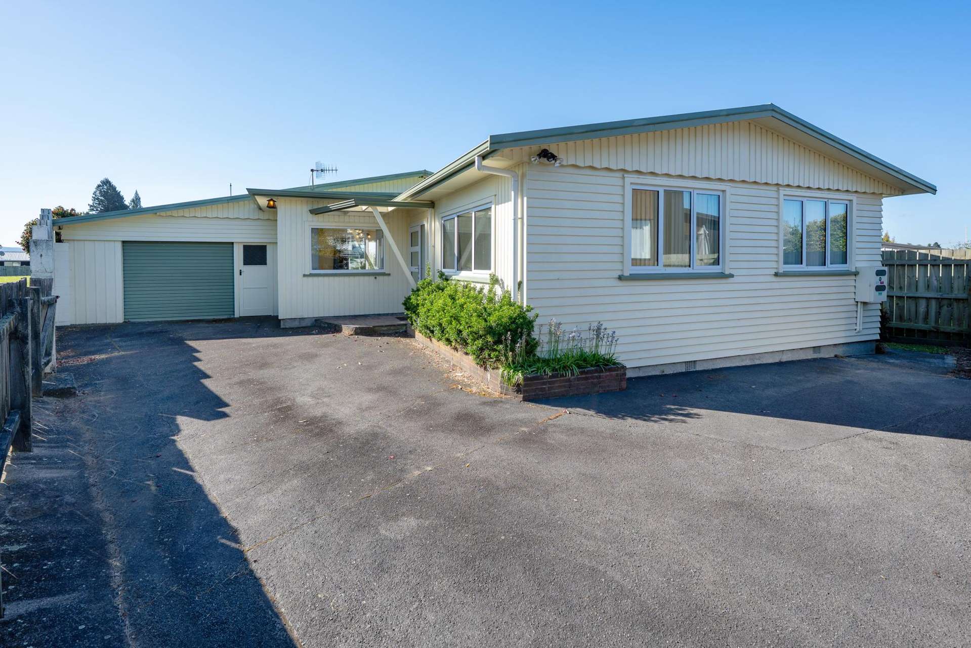 48 Lynmore Avenue Lynmore_0
