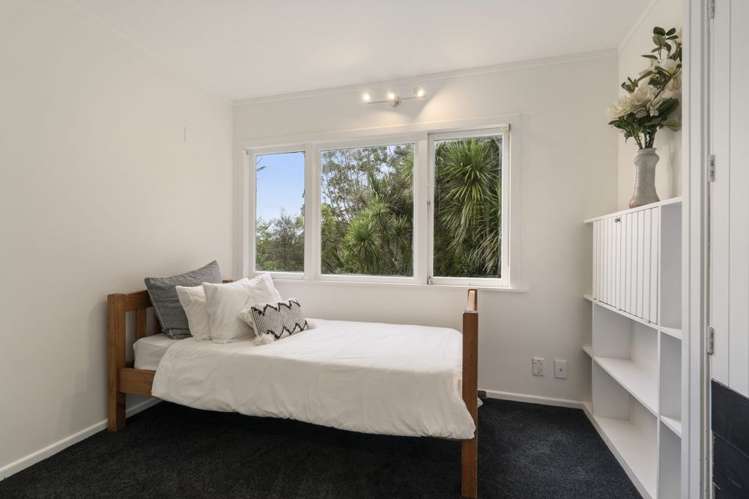 39 & 41 Upland Road Huia_13