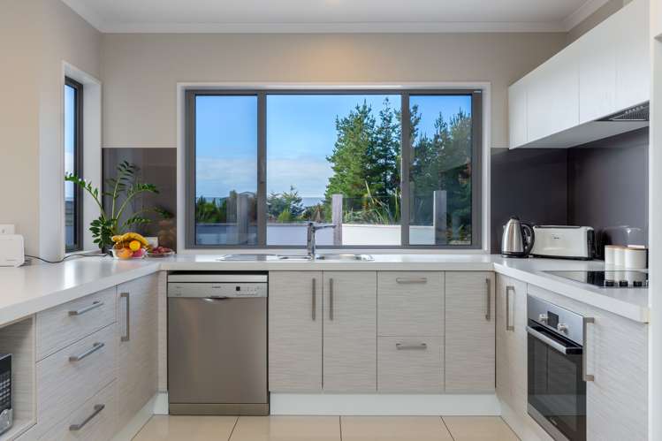 46 Ocean View Crescent Rarangi_5