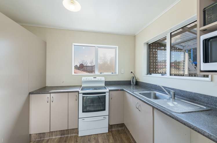 45 Murphy Street Toi Toi_1