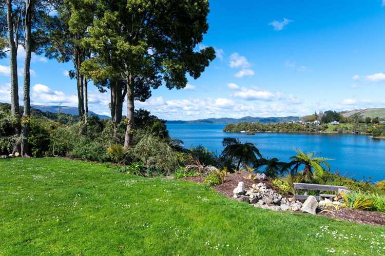 565 - 567 Spencer Road Lake Tarawera_25