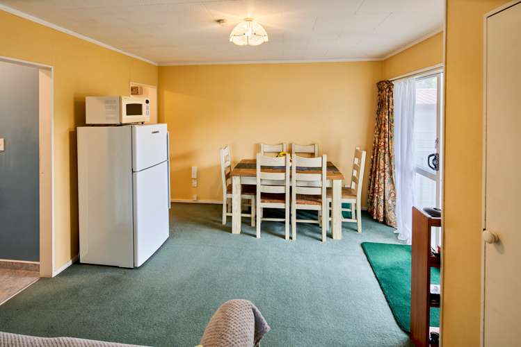 3a Roberts Street Tawa_6