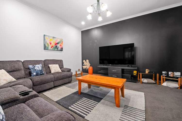 331 Athlone Drive Cambridge_4