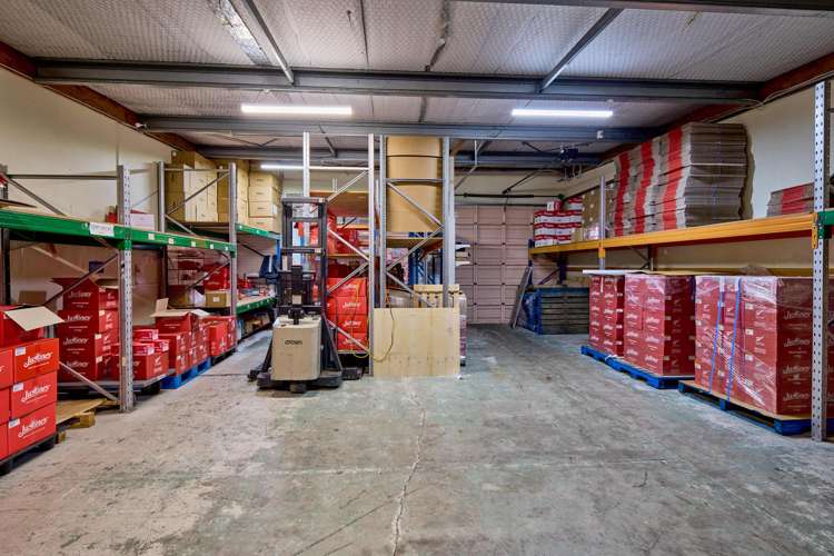Unit D, 2 Centennial Highway Ngauranga_7